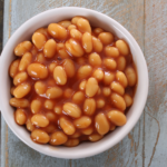 Classic baked beans in tomato sauce