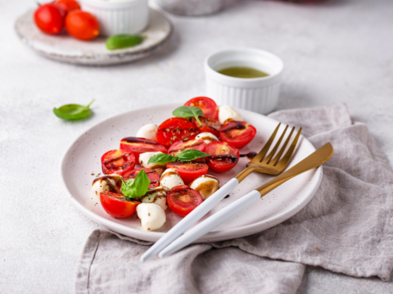 Caprese salad with balsamic reduction