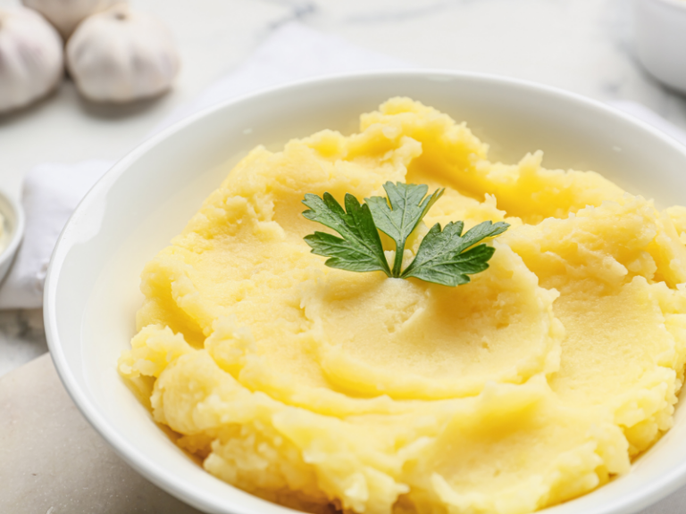 Garlic mashed potatoes
