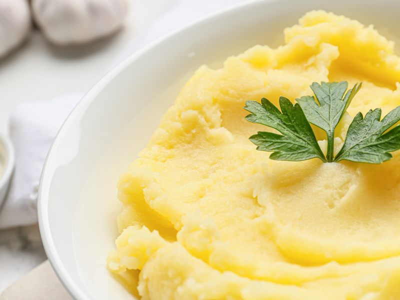 Creamy garlic mashed potatoes