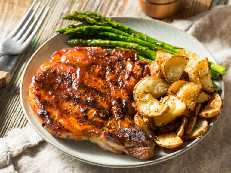 Juicy oven-baked bone-in pork chops