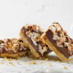S'mores squares with hazelnut chocolate spread