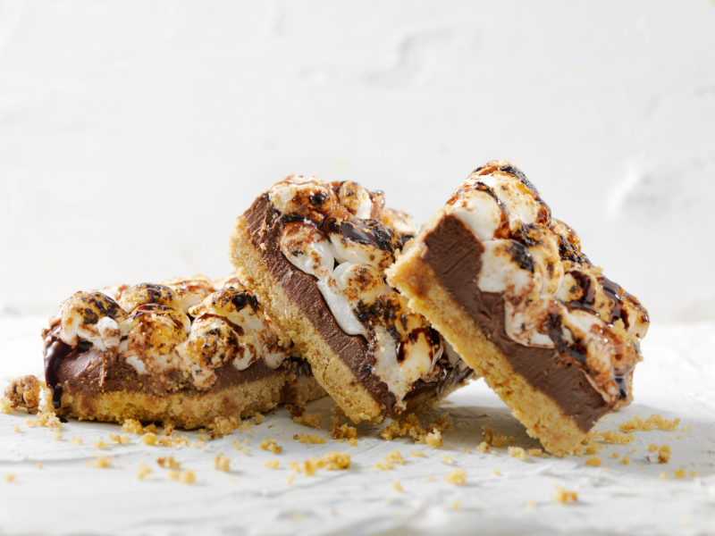 S'mores squares with hazelnut chocolate spread